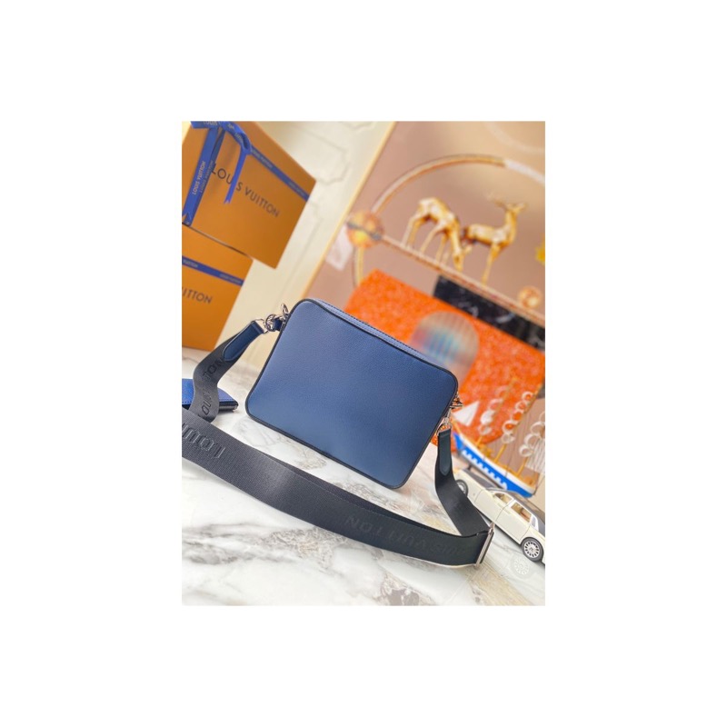 Louis Vuitton Shoulder Bag