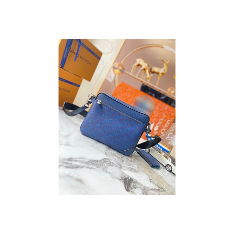Louis Vuitton Shoulder Bag