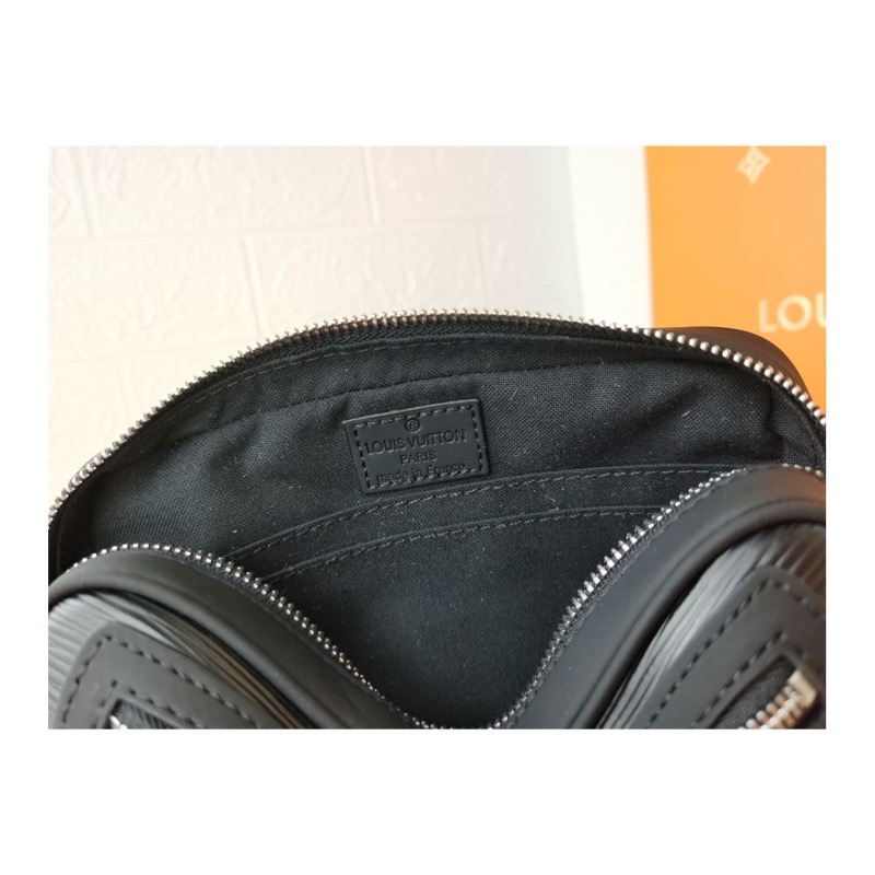 Louis Vuitton Clutch