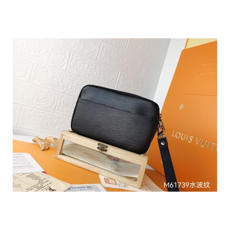 Louis Vuitton Clutch
