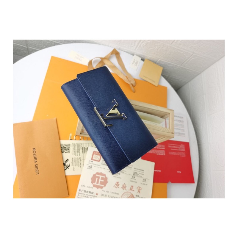 Louis Vuitton Capucines Bag