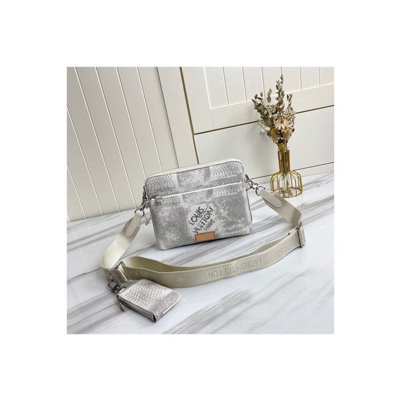 Louis Vuitton Shoulder Bag