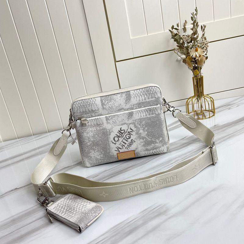 Louis Vuitton Shoulder Bag