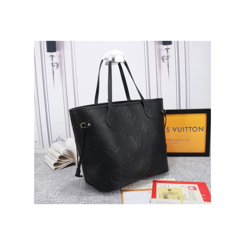 Louis Vuitton Neverfull Monogram Bag