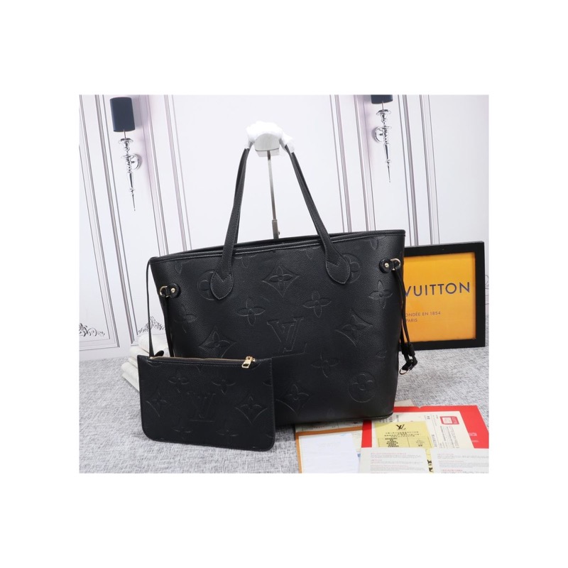 Louis Vuitton Neverfull Monogram Bag