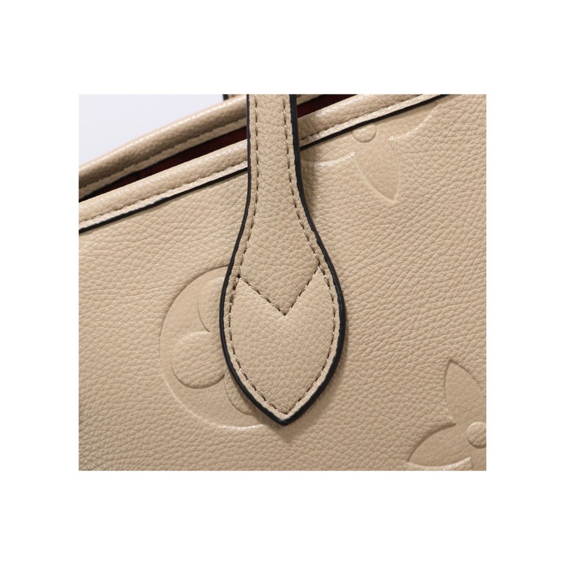 Louis Vuitton Neverfull Monogram Bag