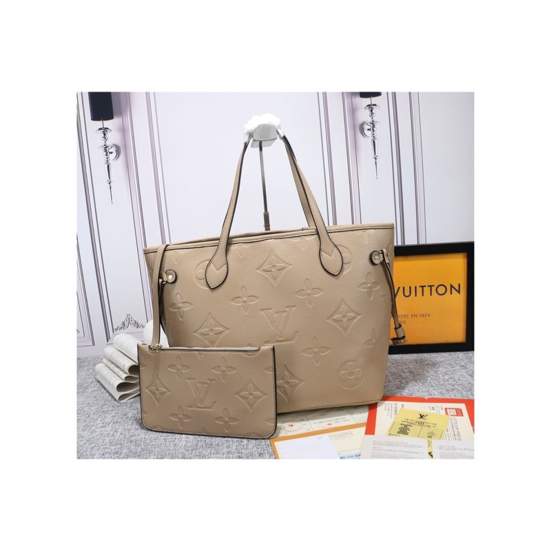 Louis Vuitton Neverfull Monogram Bag