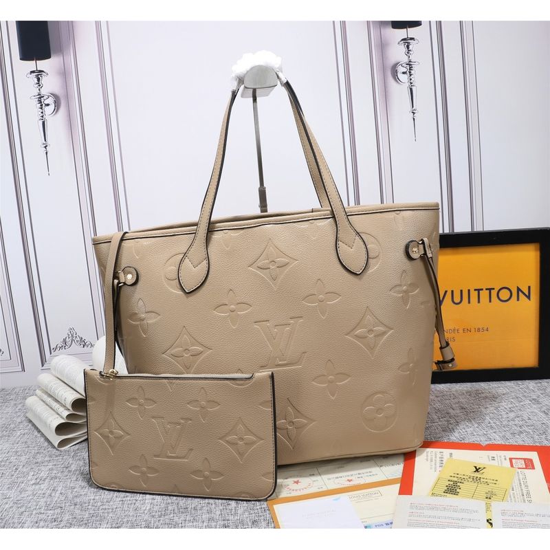 Louis Vuitton Neverfull Monogram Bag