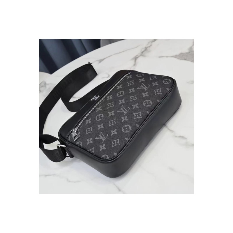 Louis Vuitton Monogram Shoulder Bag
