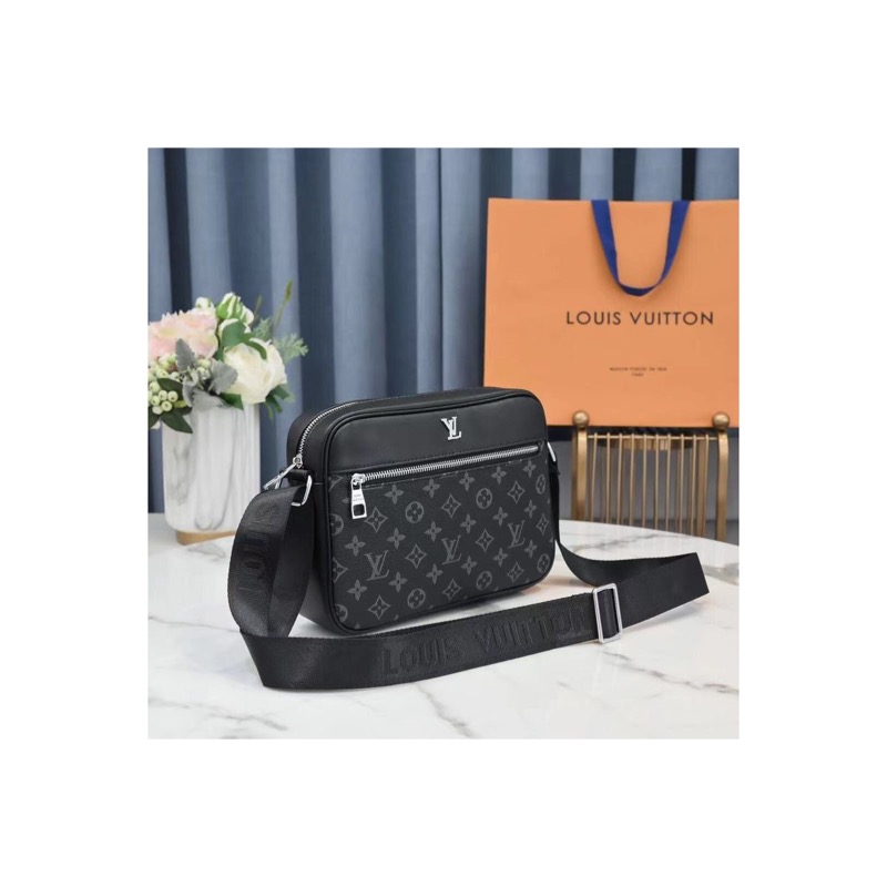 Louis Vuitton Monogram Shoulder Bag