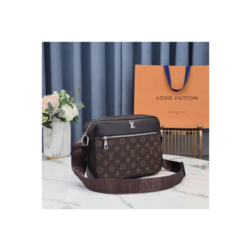 Louis Vuitton Monogram Shoulder Bag