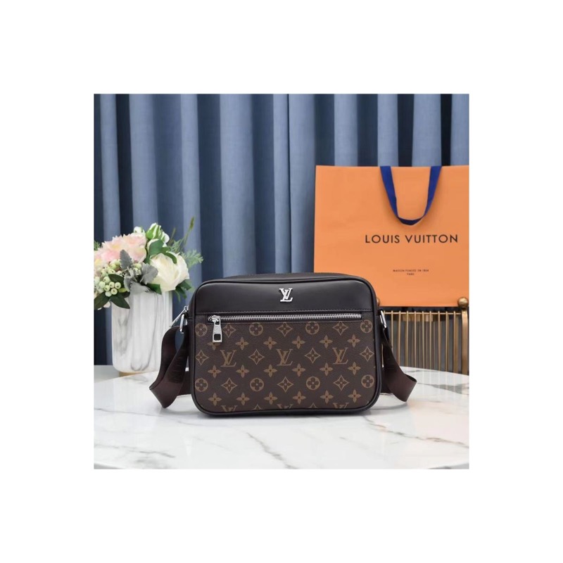 Louis Vuitton Monogram Shoulder Bag