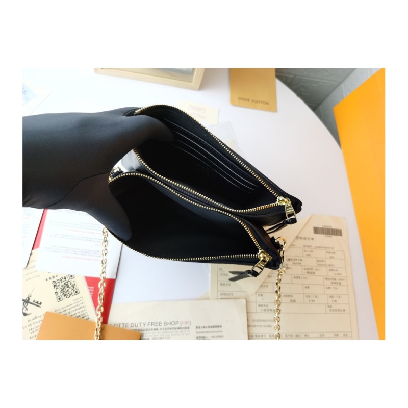 Louis Vuitton Neverfull Monogram Bag