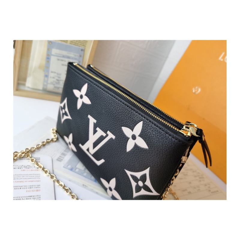 Louis Vuitton Neverfull Monogram Bag