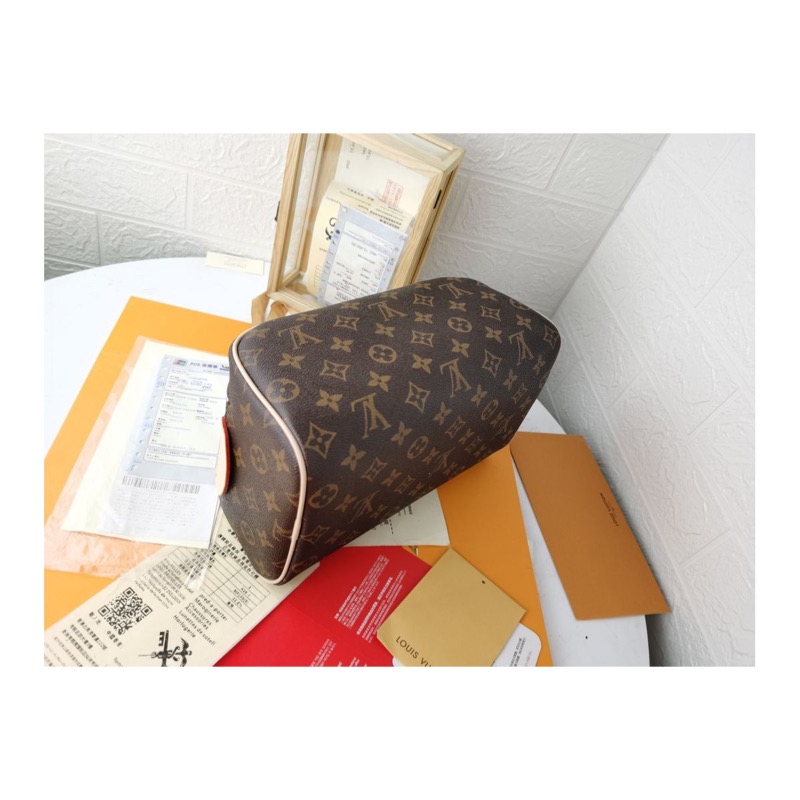 Louis Vuitton Dopp Kit Monogram Bag