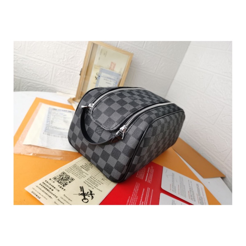 Louis Vuitton Dopp Kit Bag