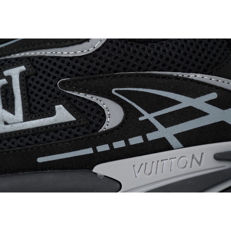 Louis Vuitton Runner Tatic Sneaker