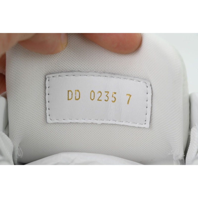 Louis Vuitton Trainer Sneaker