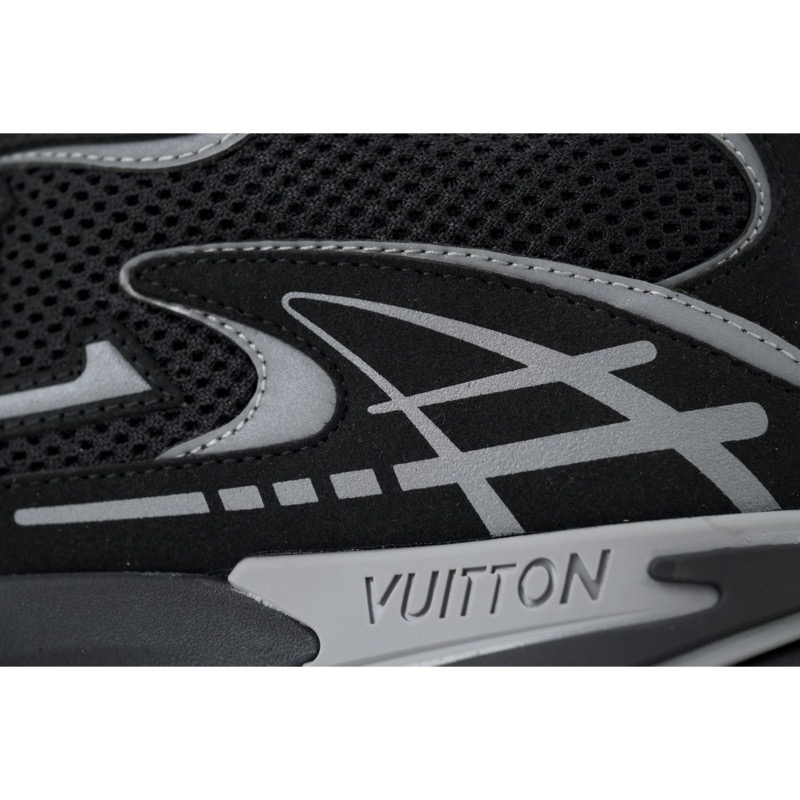 Louis Vuitton Runner Tatic Sneaker