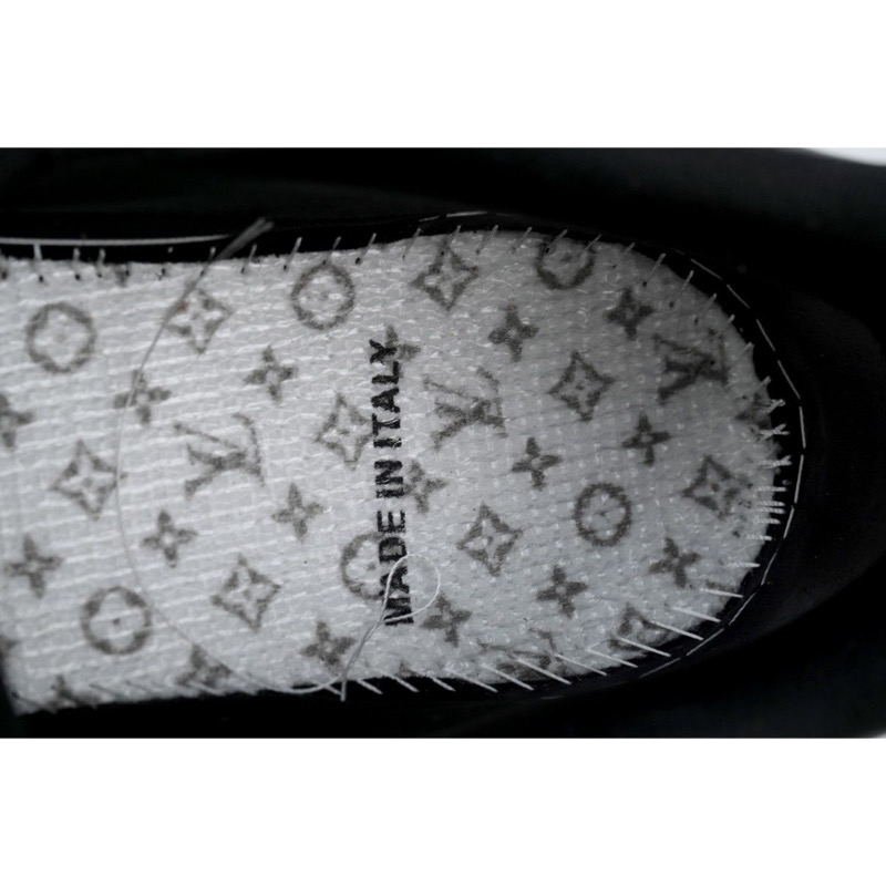 Louis Vuitton Trainer Sneaker