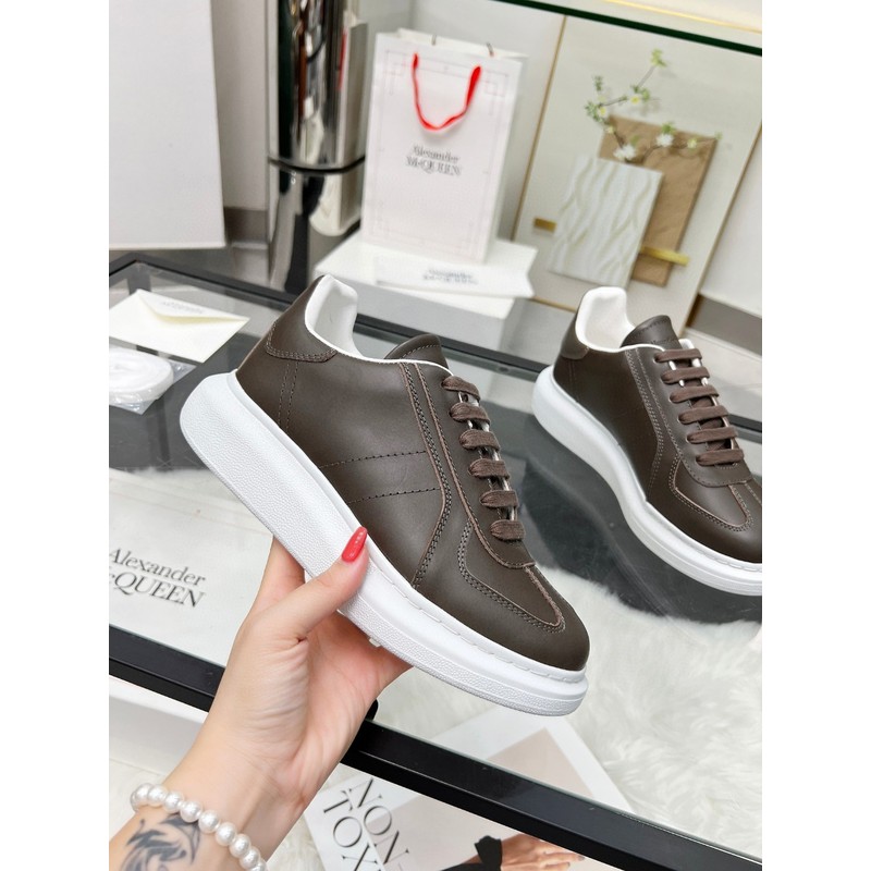 Alexander McQueen Oversized Sneaker 010