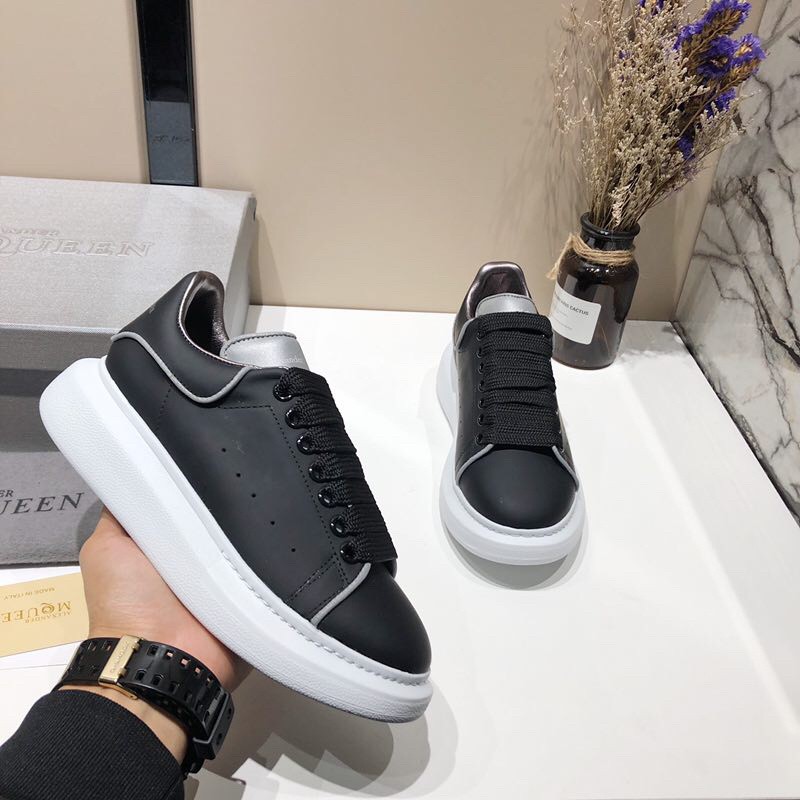 Alexander McQueen Oversized Sneaker 041