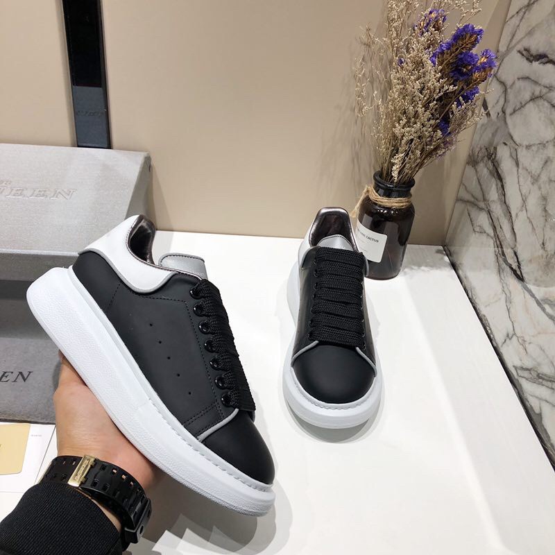 Alexander McQueen Oversized Sneaker 042