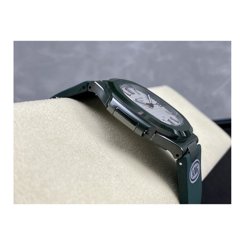 Patek Philippe Nautilus