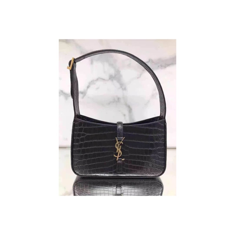 Saint Laurent Le 5 a 7 Bag