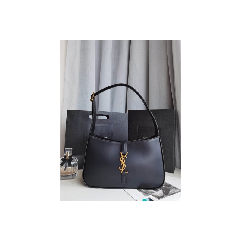 Saint Laurent Le 5 a 7 Bag