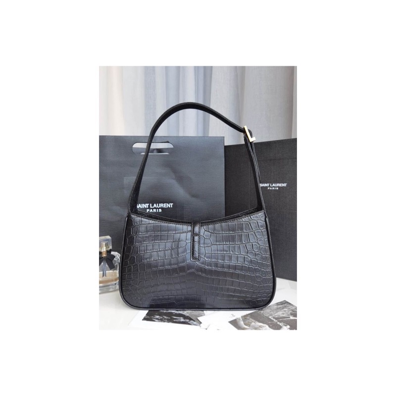 Saint Laurent Le 5 a 7 Bag