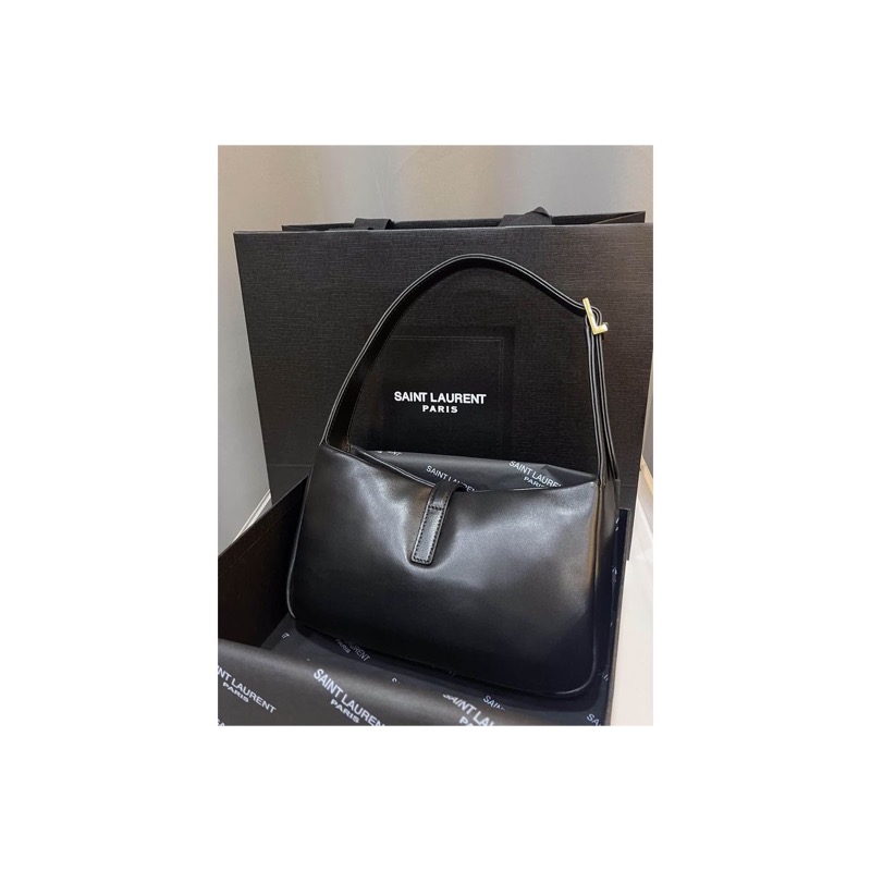 Saint Laurent Le 5 a 7 Bag