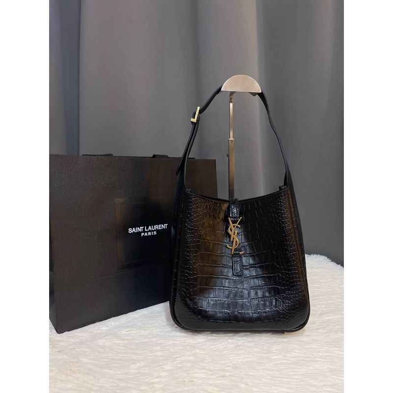 Saint Laurent Le 5 a 7 Bag