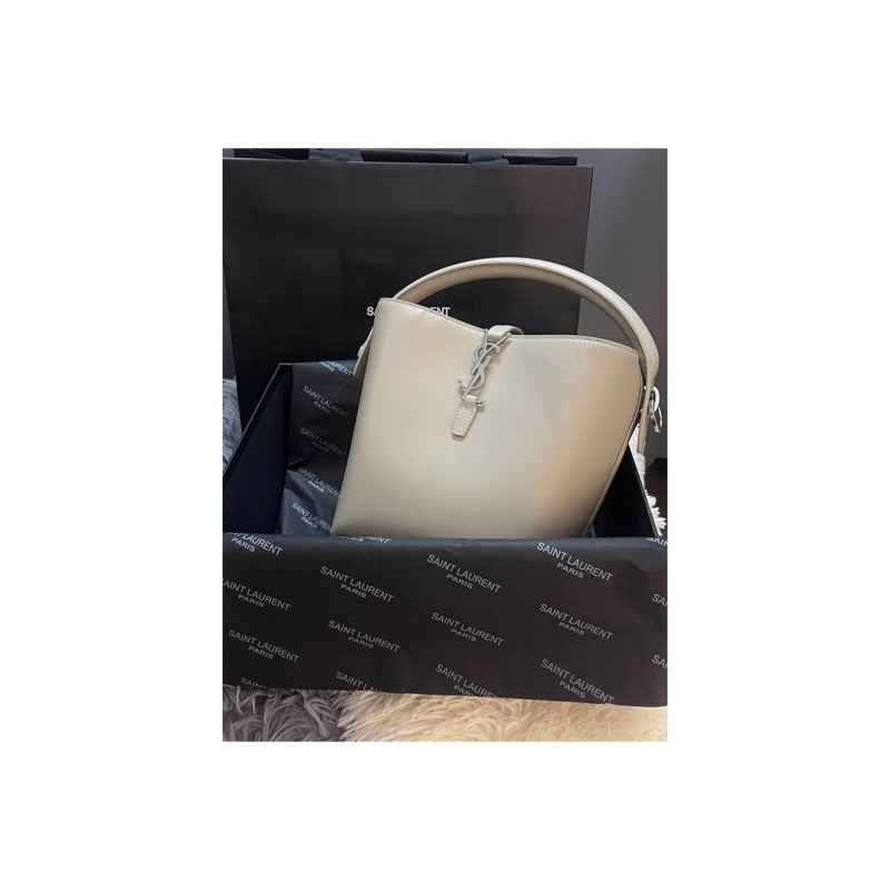 Saint Laurent Handbag