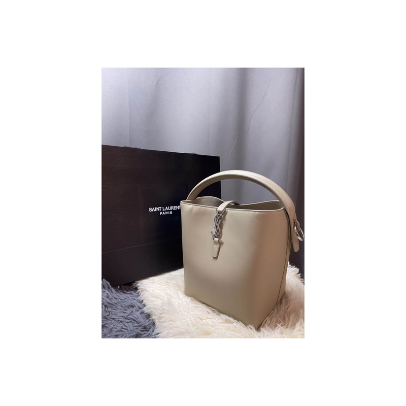 Saint Laurent Handbag