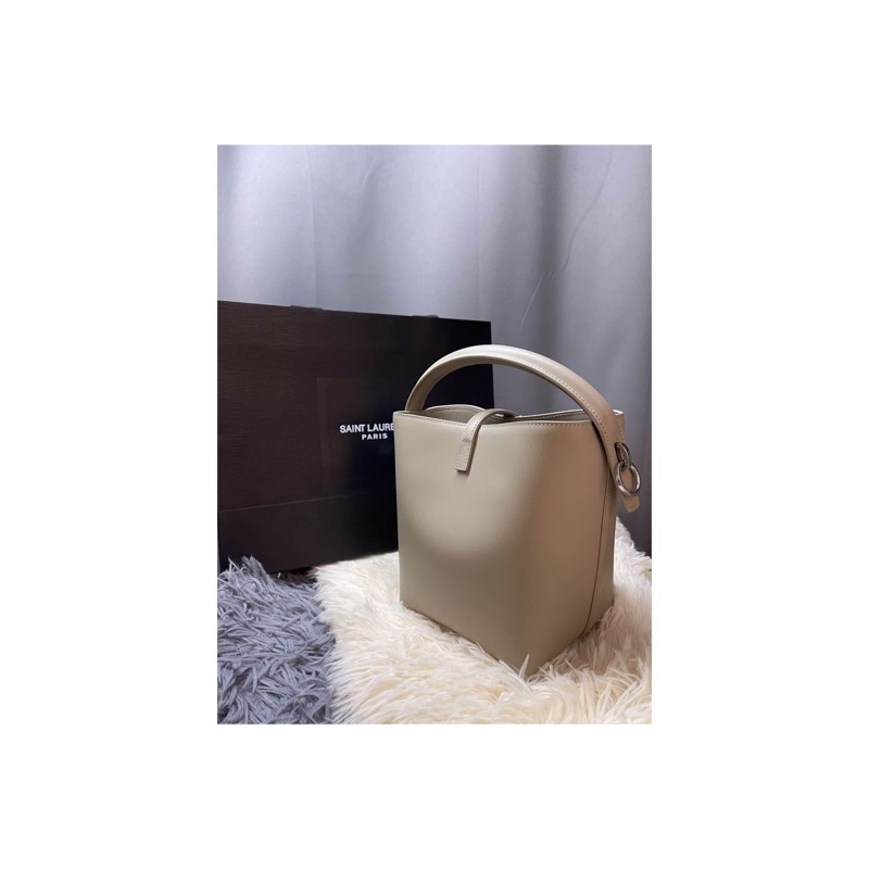 Saint Laurent Handbag