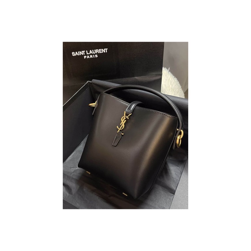 Saint Laurent Handbag