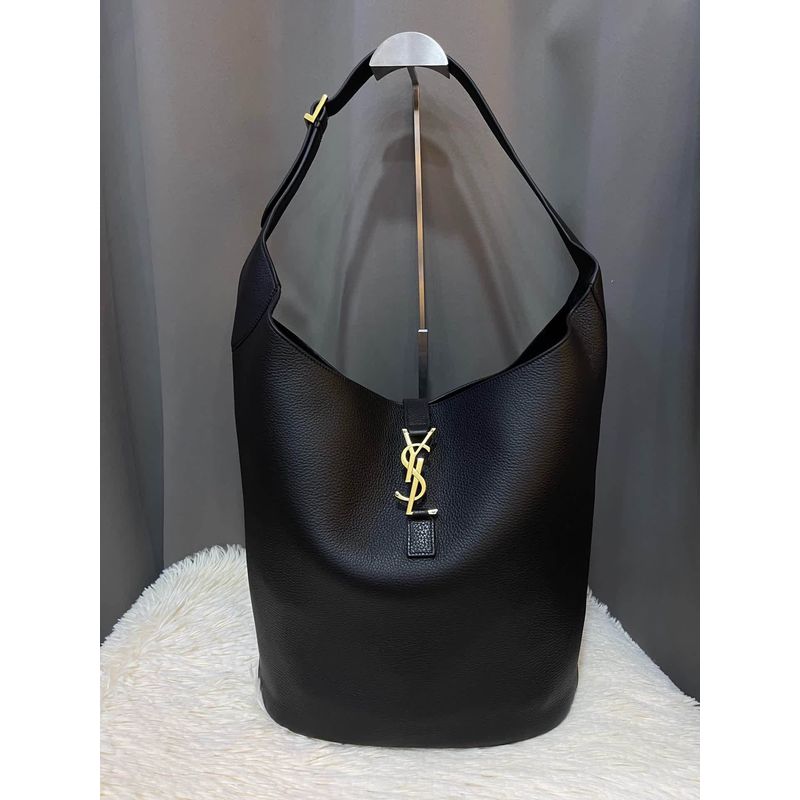 Saint Laurent Le 5 a 7 Bag