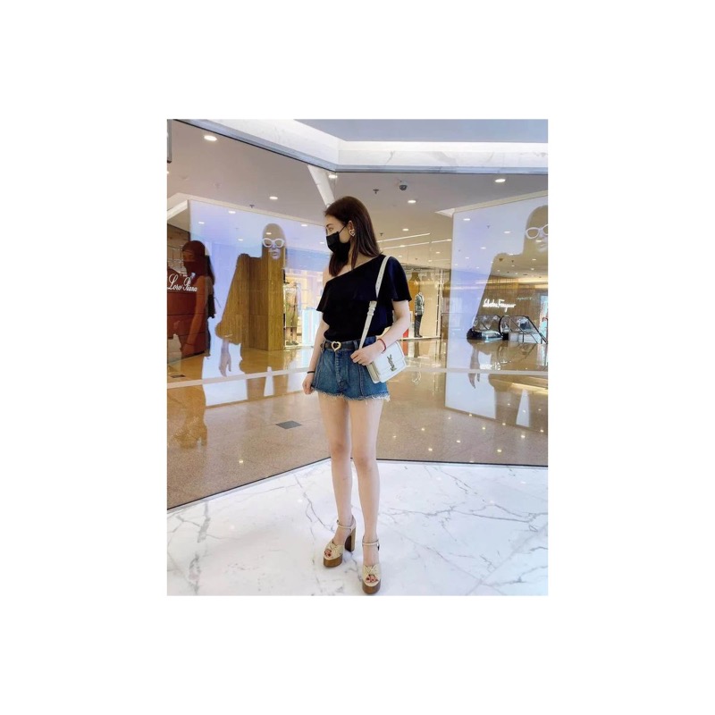 Saint Laurent Shoulder Bag