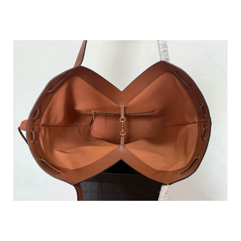 Saint Laurent Handbag