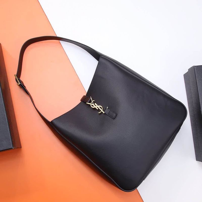 Saint Laurent Le 5 a 7 Bag
