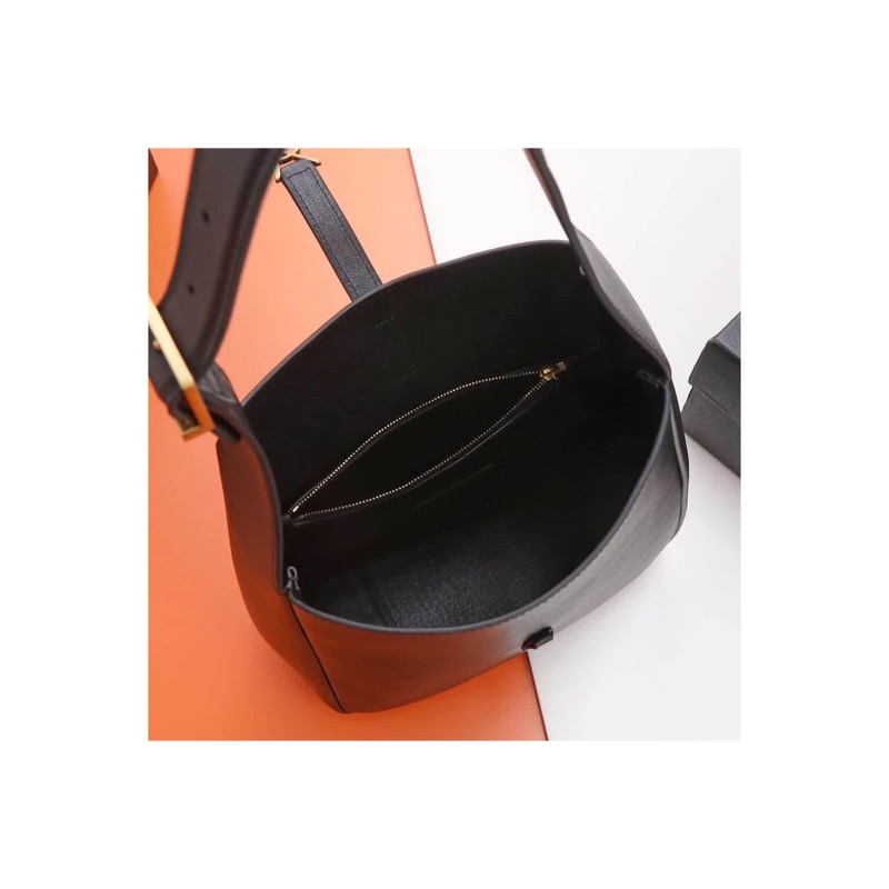 Saint Laurent Le 5 a 7 Bag