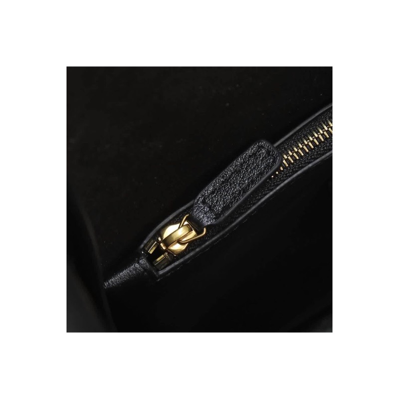 Saint Laurent Le 5 a 7 Bag