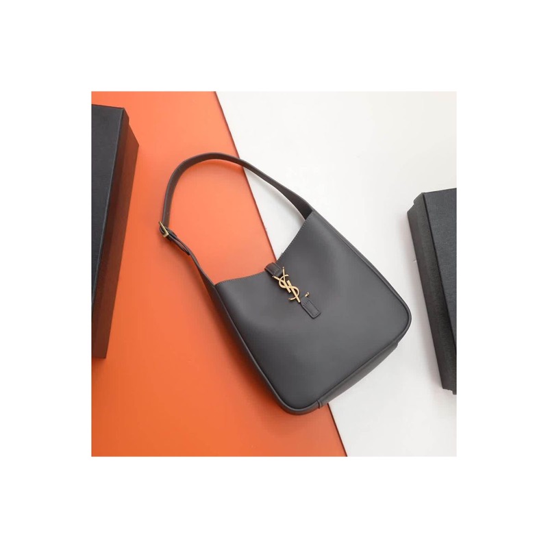 Saint Laurent Le 5 a 7 Monogram Bag