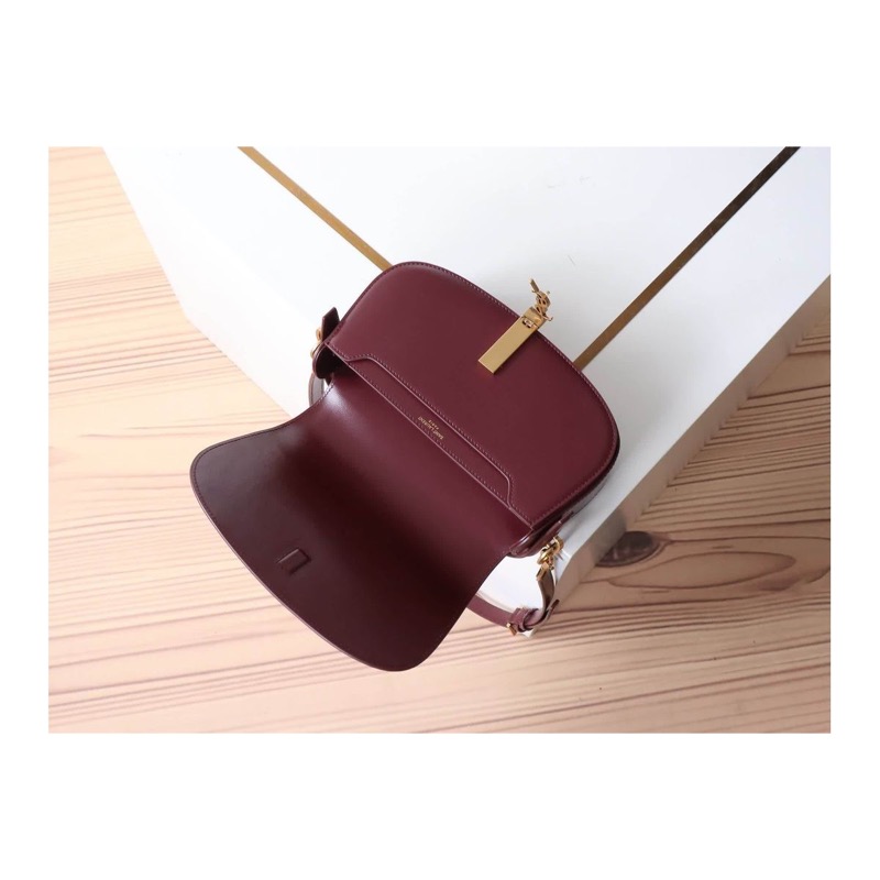 Saint Laurent Shoulder Bag