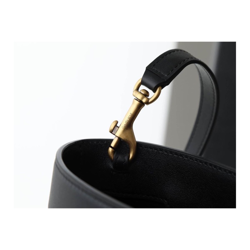 Saint Laurent Shoulder Bag