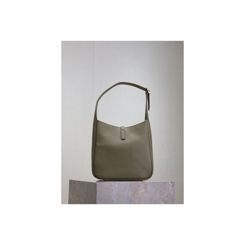 Saint Laurent Le 5 a 7 Bag