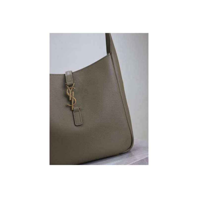 Saint Laurent Le 5 a 7 Bag