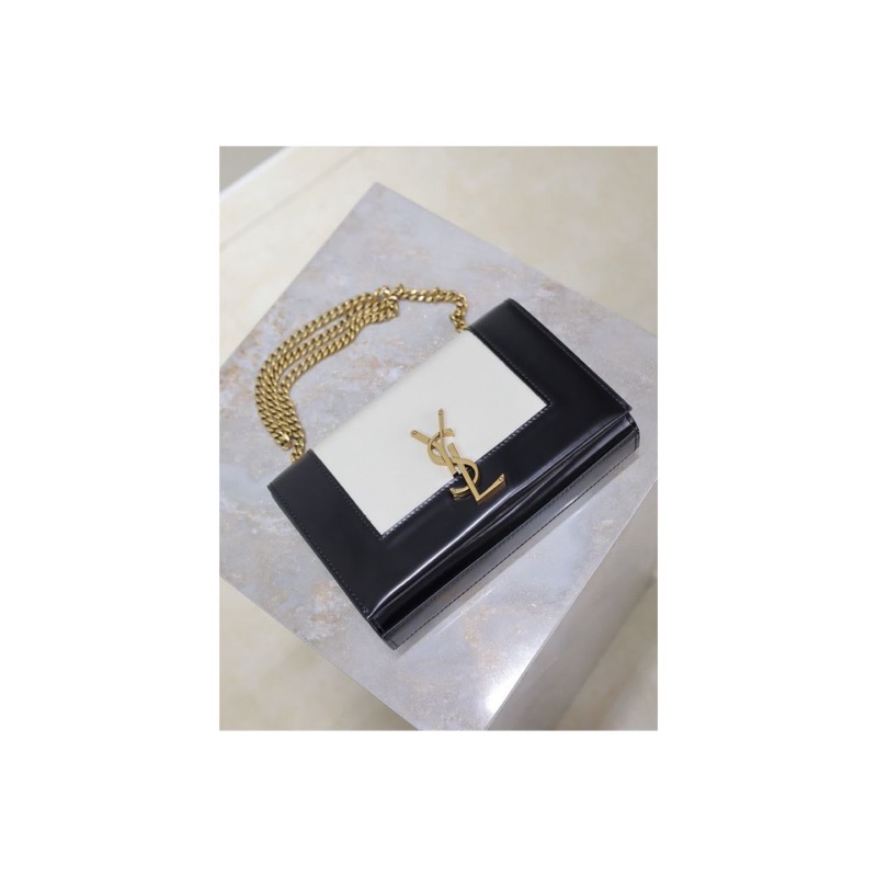 Saint Laurent Shoulder Bag