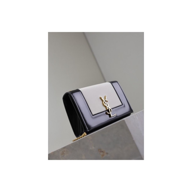 Saint Laurent Shoulder Bag